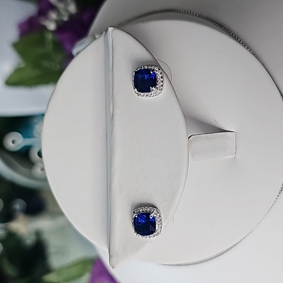 (NWT) Silver Square Blue Sapphire Set - Picture 3 of 7